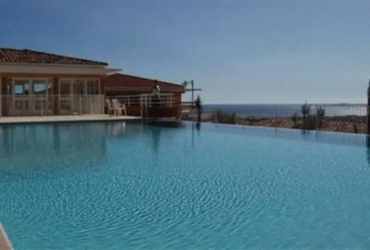 3 Pièces Vue Mer, Parking + Piscine Appartement