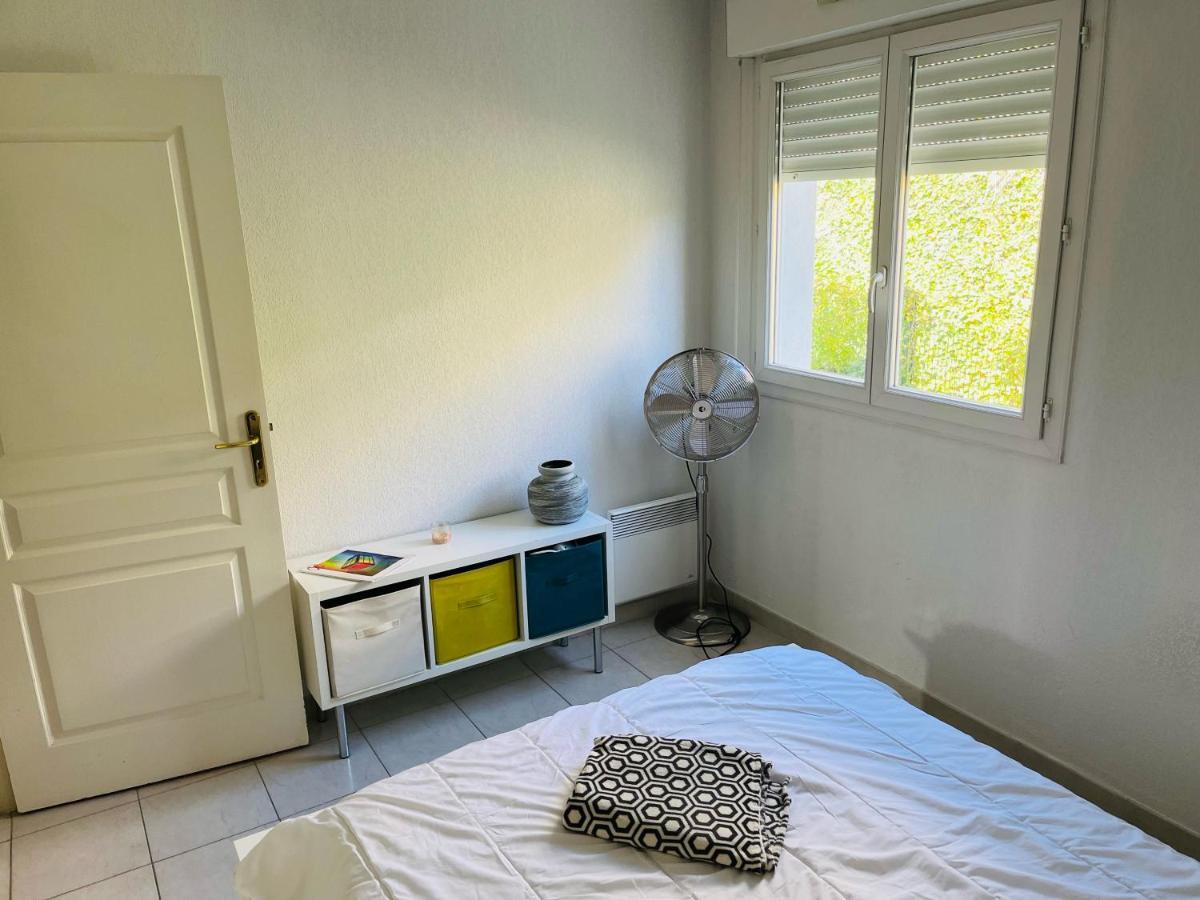 3 Pièces Vue Mer, Parking + Piscine Appartement *
